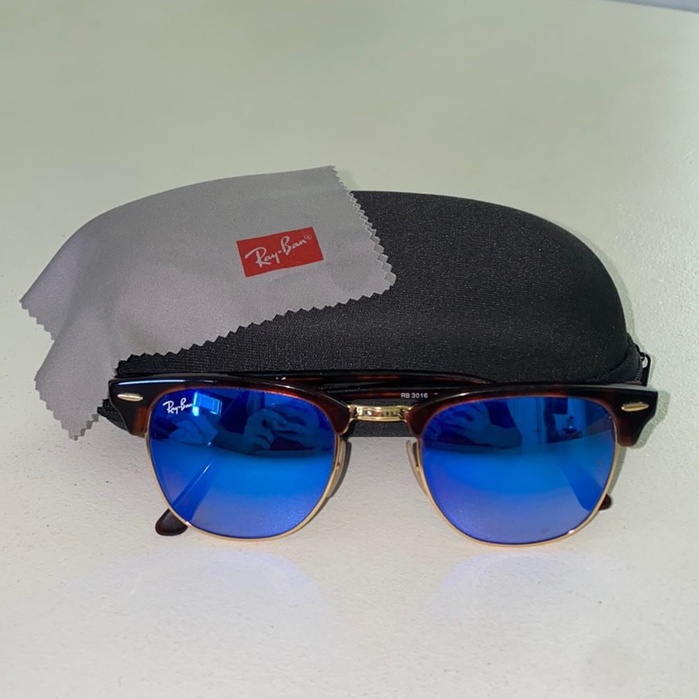 Ray-Ban clubmasters. Authentic. Polarized. Lightly worn. Great condition!!